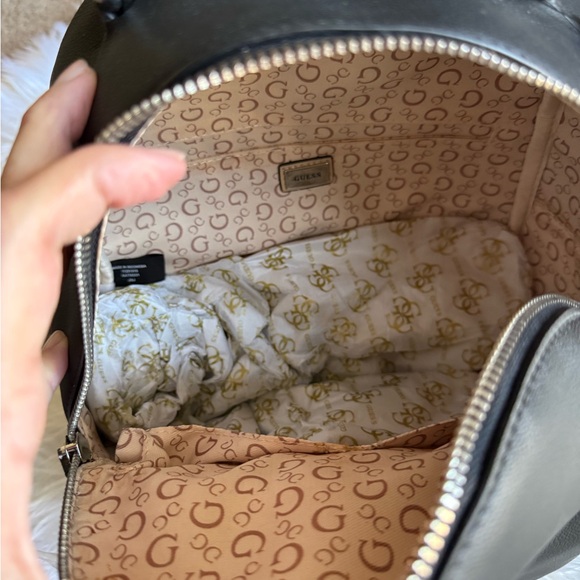 New Back pack Guess NWT